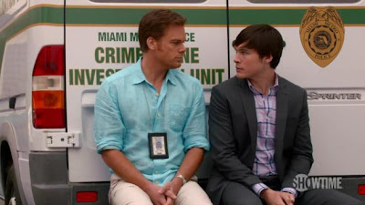 Dexter S08E07. Dress Code