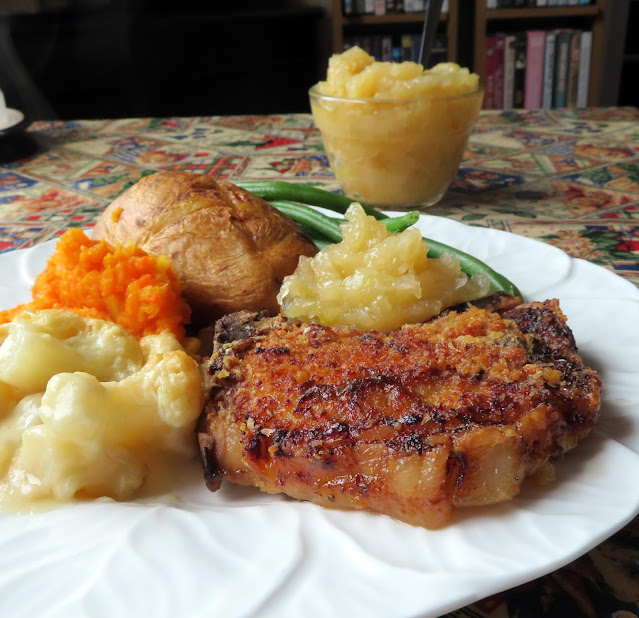 Pork Chops & Apple Sauce