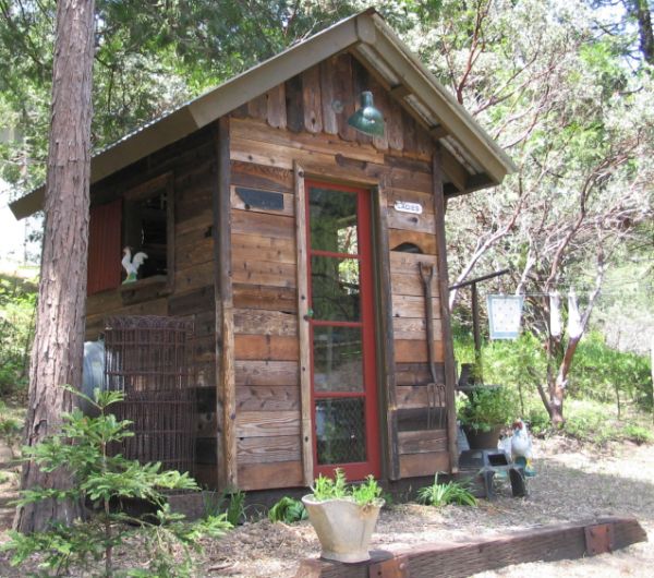 Wood Shed Made From Pallets