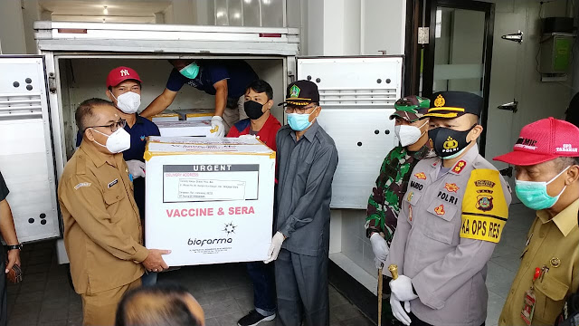 Sebanyak 7.200 vaksin Covid-19 Sampai di UPTD Lab Kesehatan Daerah Tabanan 