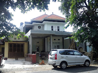 rumah kolonial