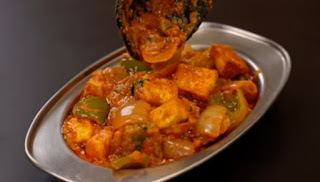 कढ़ाई पनीर रेसिपी हिंदी में ( स्टेप फोटो के साथ ) - Kadai Paneer Recipe In Hindi ।
