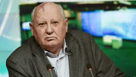 Gorbachov: EE.UU quiere arrastrar a Rusia a otra guerra fría