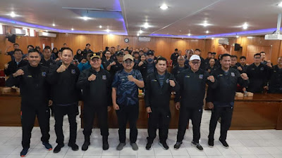Bupati Tanjabbar Lepas 33 Atlet Muda untuk Popda Jambi 2024