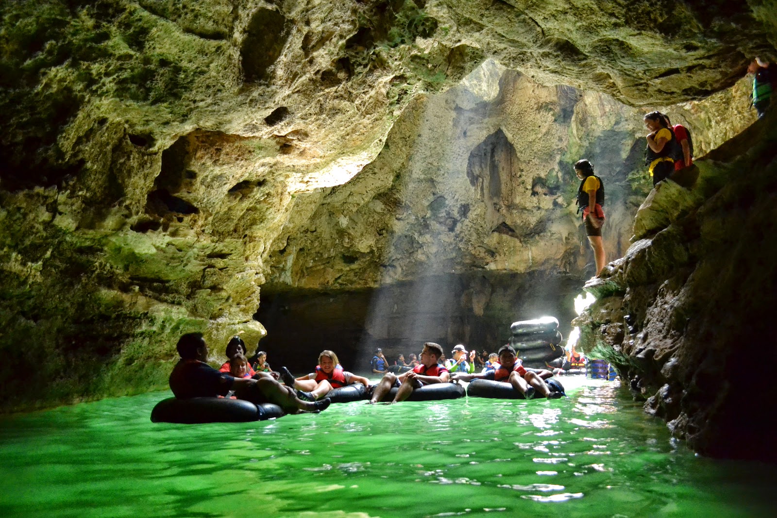 tempat wisata banyak dikunjungi