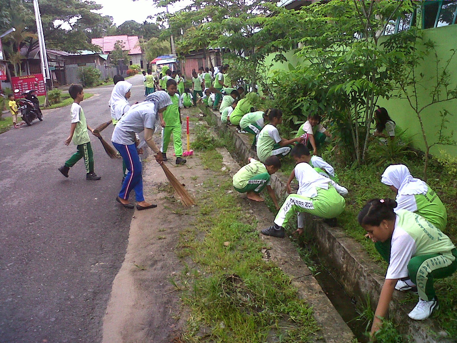 Manfaat Dan Contoh Gotong Royong Bagi Masyarakat Dan Sekolah