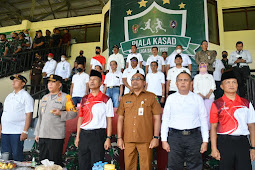 Pangdam XVI/ Pattimura Buka Liga Santri PSSI di Lapangan Mandala Remaja