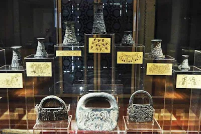 Ancient objects in the National Museum of Iran.