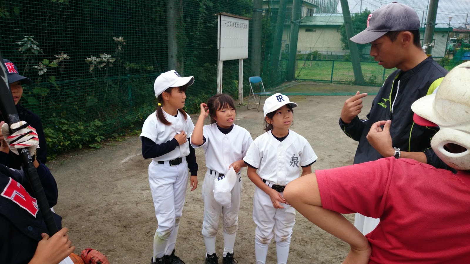 がんばれ 綾南少年野球チーム １０月１２日 蓼スポにて練習