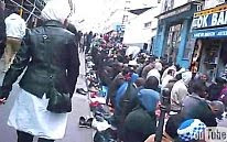 Paris: Muslims at prayer