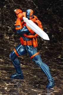 Deathstroke the Terminator Character Review - Statue Product