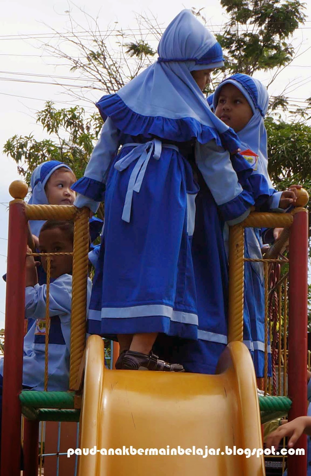 KUMPULAN GAMBAR FOTO ANEH UNIK DAN LUCU ANAK USIA DINI DI 