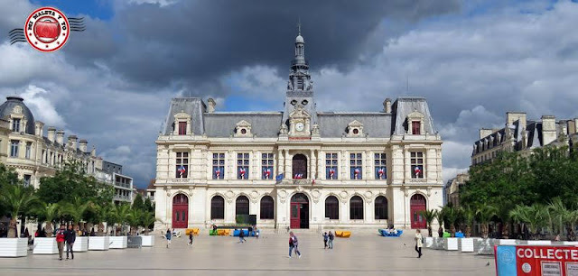 Poitiers - Plaza del Ayuntamiento