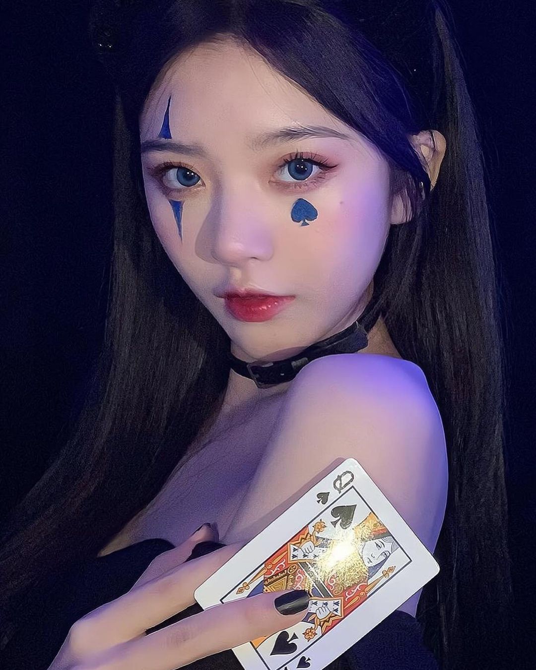 Asian girl profile pic