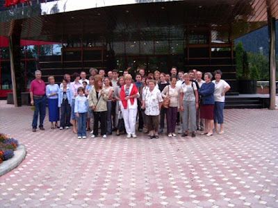 Festival International de Scrabble Francophone Roumanie Poiana Brasov 2004 - Poza de grup la Hotel Piatra Mare