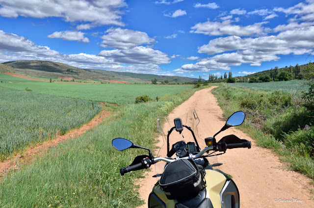 BMW F800 GS Adventure. Trail Forever. Albarracín y Molina de Aragon.