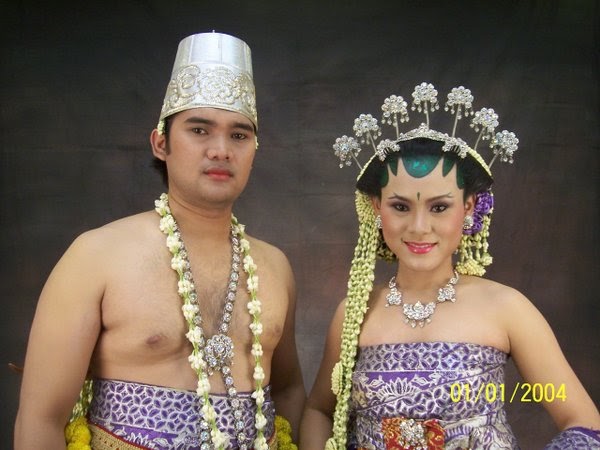 jawa ampuh blog Tata Rias Pengantin Corak Solo Basahan jawa ampuh blog Tata Rias Pengantin Corak Solo Basahan