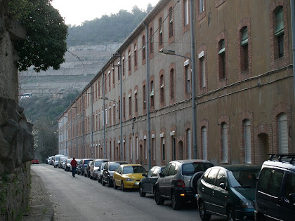 El carrer d'Orient de la Colònia Pons