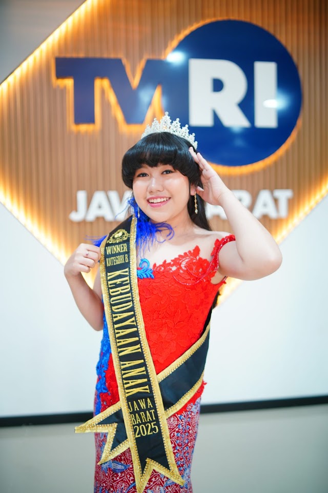 Ayla Anak Asal Bandung Raih Prestasi Grand Winner Putri Kebudayaan Anak  Jawa Barat Tahun 2025