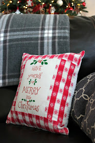 Christmas Pillows, Farmhouse Christmas, farmhouse decor, https://goo.gl/gFRphU