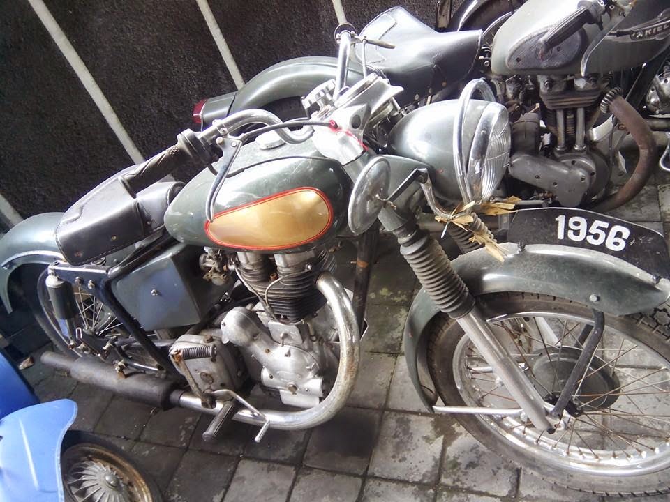 Dijual Motor Antik ROYAL ENFIELD 1956 350CC BALI LAPAK 