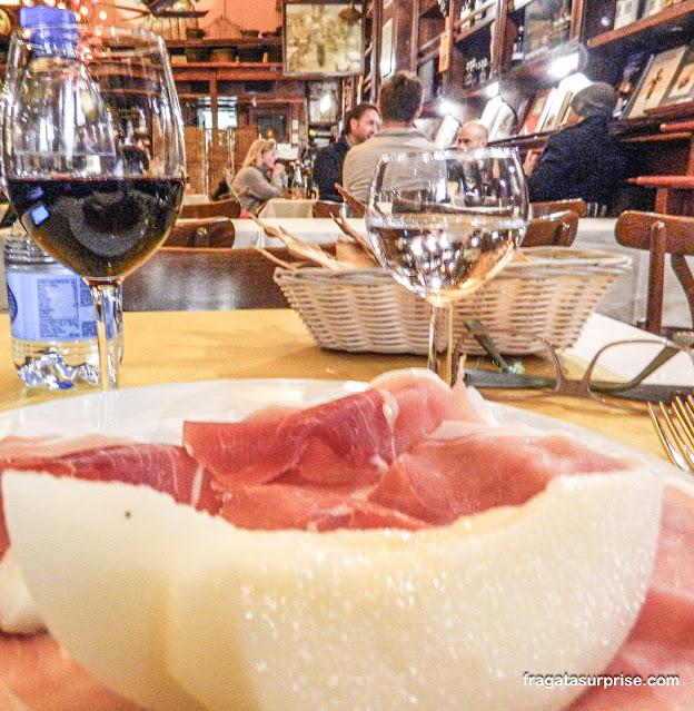 Melão com presunto de Parma na Enoteca Capranica em Roma