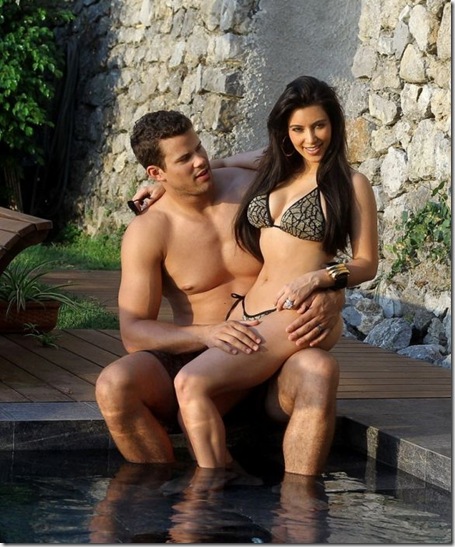 kim-kardashian-big-butt-8