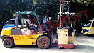 RENTAL FORKLIFT 5 TON DI KAMPUNG RAMBUTAN