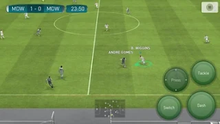 eFootball PES 2021 هو أحدث إصدار من محاكي كرة القدم الرائع هذا من Konami لنظام Android. على عكس الألعاب الأخرى ذات الأسماء المتشابهة ، يمكنك هذه المرة التحكم في جميع اللاعبين في فريقك عندما تلعب مباراة ، تمامًا كما هو الحال عندما تلعب على وحدات التحكم وأجهزة الكمبيوتر.