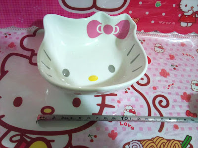 RAFFA SHOP MANGKOK KERAMIK  HELLO  KITTY  IDR 65 000