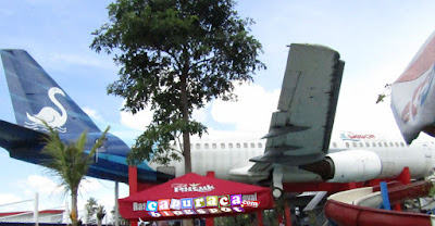 pesawat boeing 737, saygon waterpark, pesawat ditempat wisata,