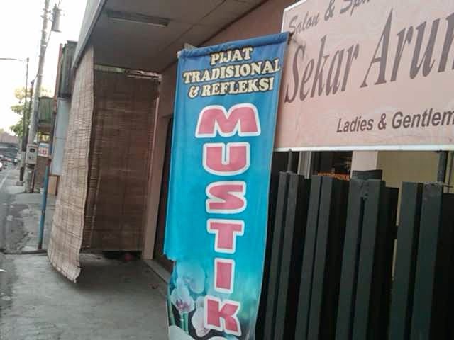 MUSTIK PIJAT TRADISIONAL