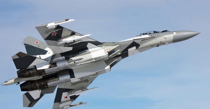 Su-35: “Ρουά μάτ” της Κίνας με την αγορά των πανίσχυρων ρωσικών μαχητικών αεροσκαφών