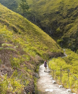 Pesona Keindahan Asrinya Air Terjun Naisogop