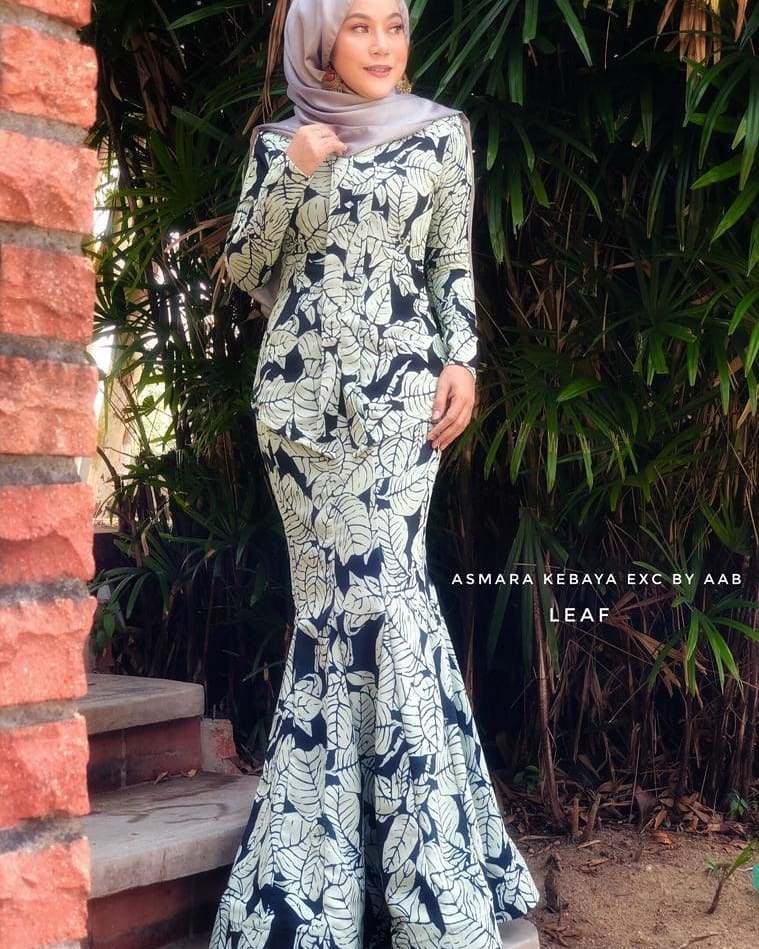  Model  Baju  Batik Wanita  Islami Kekinian dan Modern
