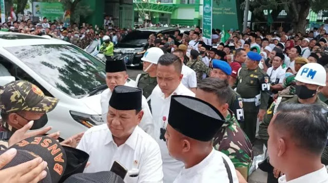 Saat Prabowo Subianto Diteriaki 'Presiden' di Harlah Seabad NU di Sidoarjo