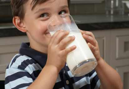  Susu  Tak Lagi Dianggap Bermanfaat untuk Kesehatan Tulang 