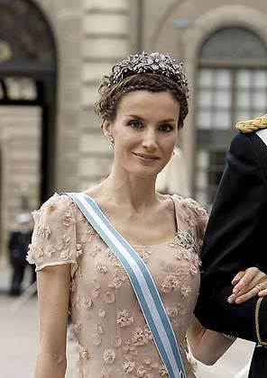 Princess Letizia of Spain is princess letizia wedding Wedding look