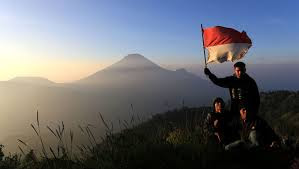 WISATA KE DATARAN TINGGI DIENG