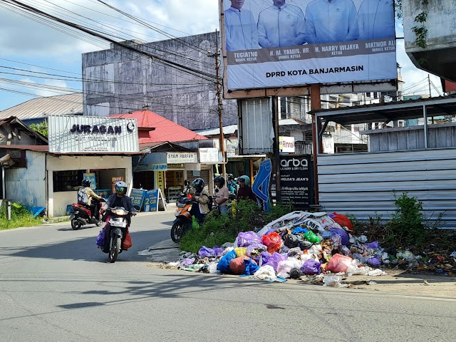 Ramadhan, Sampah Rumah Tangga  Meningkat, DLH Pinta Masyarakat Bisa Membuang Sampah Sesuai Waktu Ditentukan 