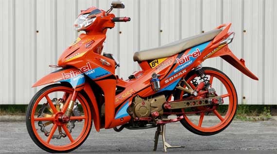 Gambar Modifikasi Motor New Honda Revo 2014