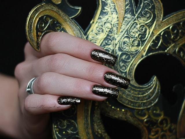 China Glaze коллекция Monster's Ball #81491 "Batmyeyes"