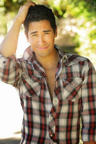 12 Obvious Signs You Have Big Commitment Issues