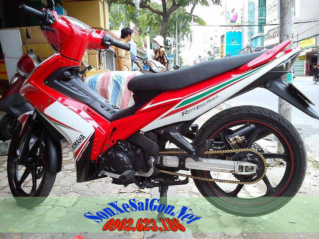 Sơn xe Exciter 2010 màu trắng đỏ tem đấu cực đẹp