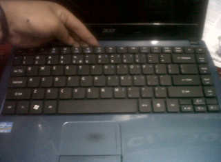 cara mengganti keyboard laptop acer yang rusak