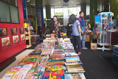 Book Fair di Stasiun Kereta Api