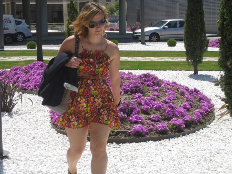 street style, echale un par de tacones, asos, zara, vestido flores