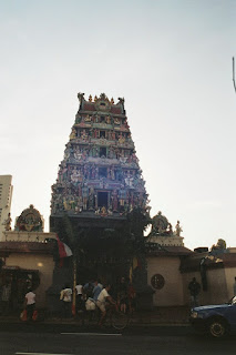 Sri Mariamman Temple, Singapore : The gopuram