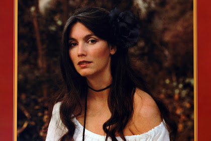 News!! Emmylou Harris - Roses Inward The Snowfall (2004)