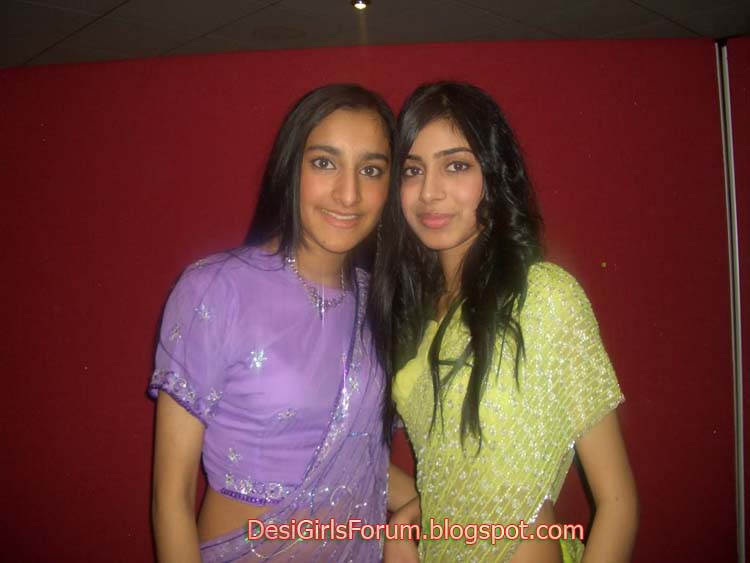 Beautiful Pakistani Desi Girls